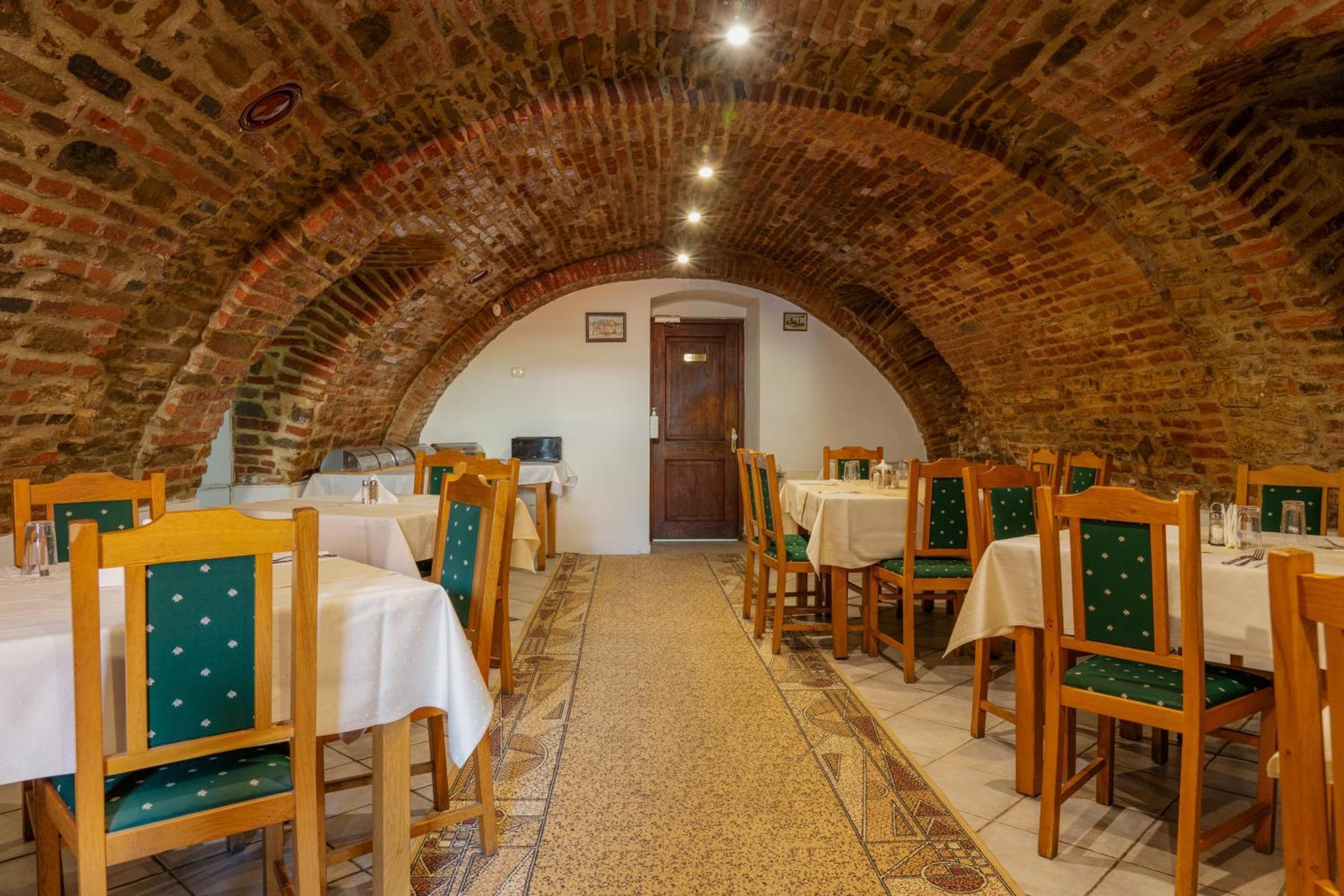 Hotel Casa Cu Cerb Sighişoara Esterno foto