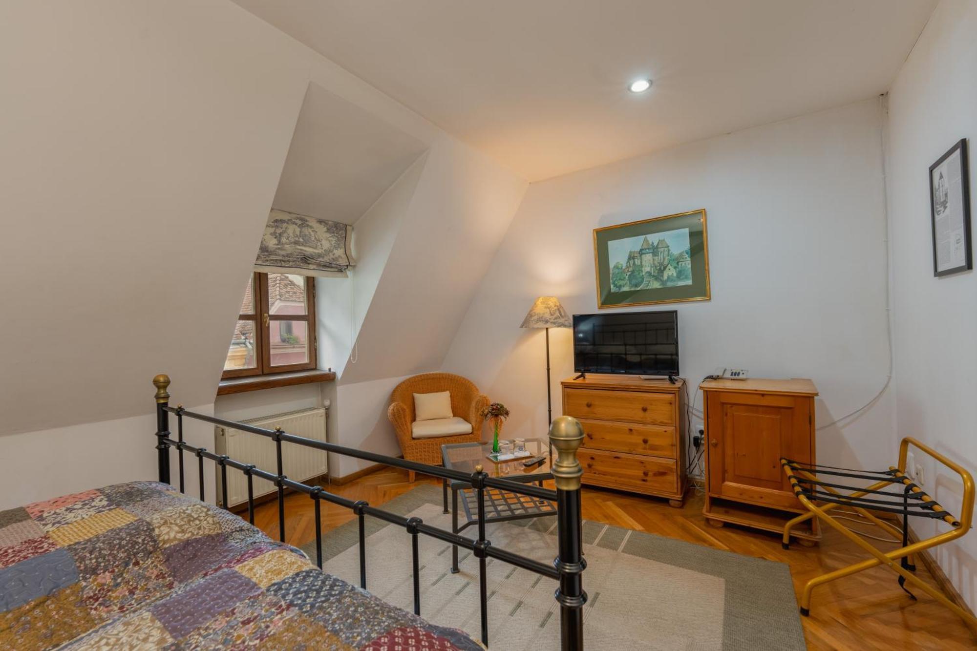 Hotel Casa Cu Cerb Sighişoara Esterno foto