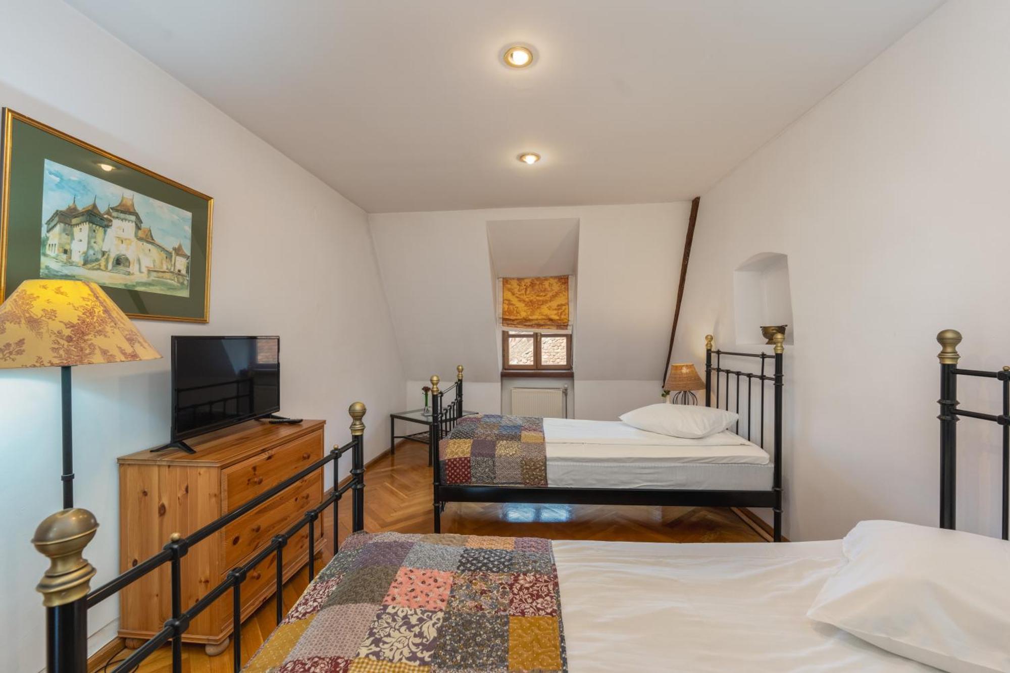 Hotel Casa Cu Cerb Sighişoara Esterno foto