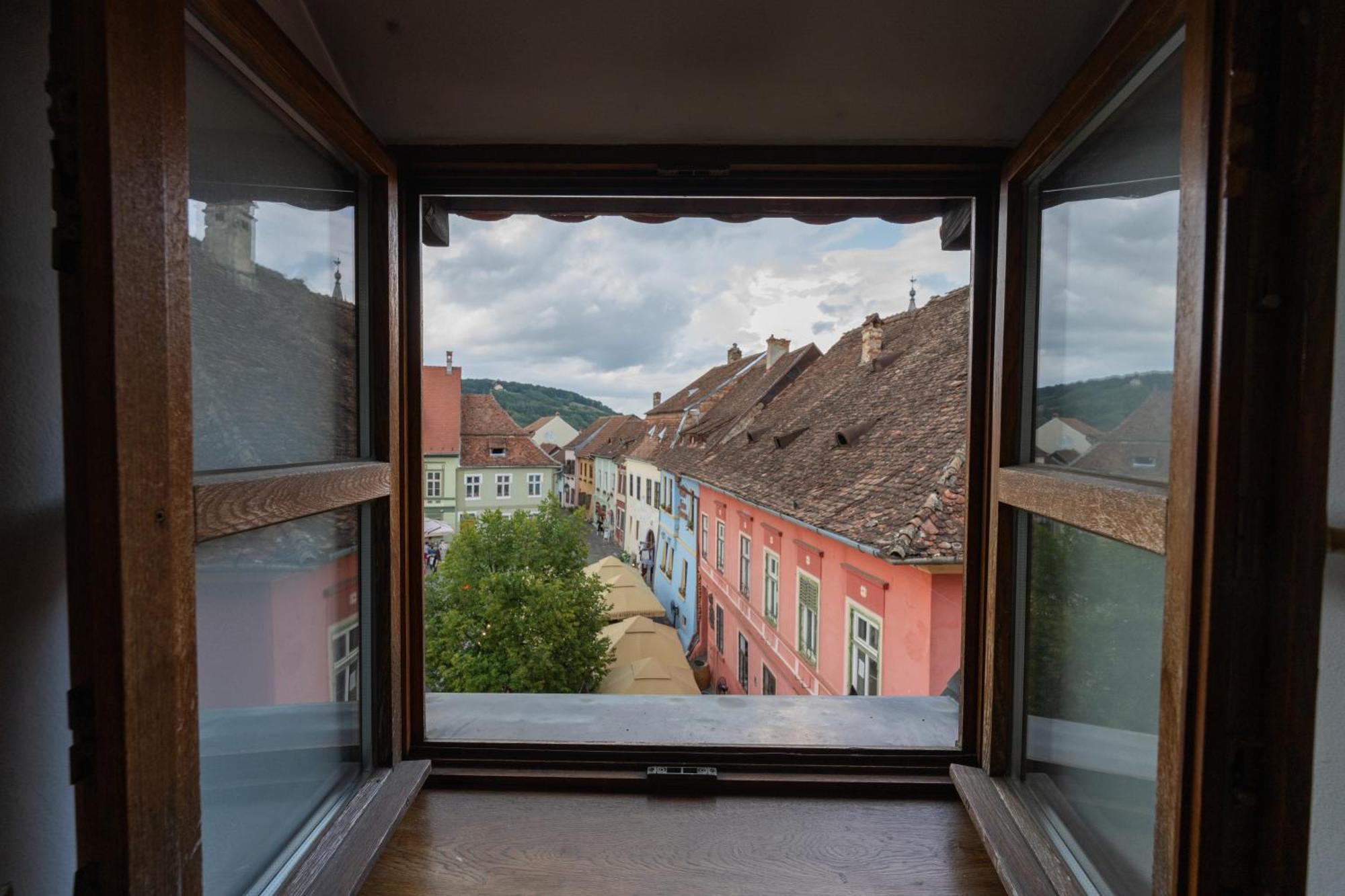 Hotel Casa Cu Cerb Sighişoara Esterno foto