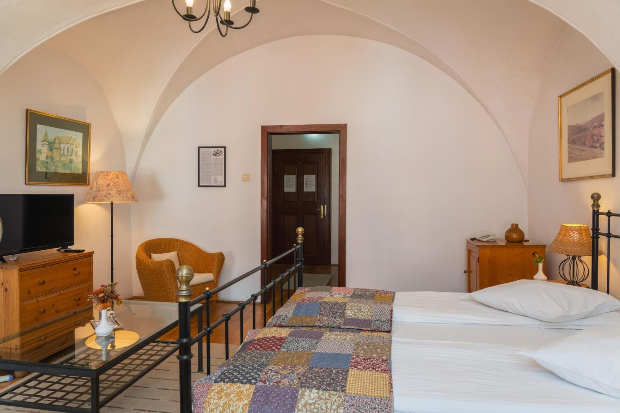Hotel Casa Cu Cerb Sighişoara Esterno foto