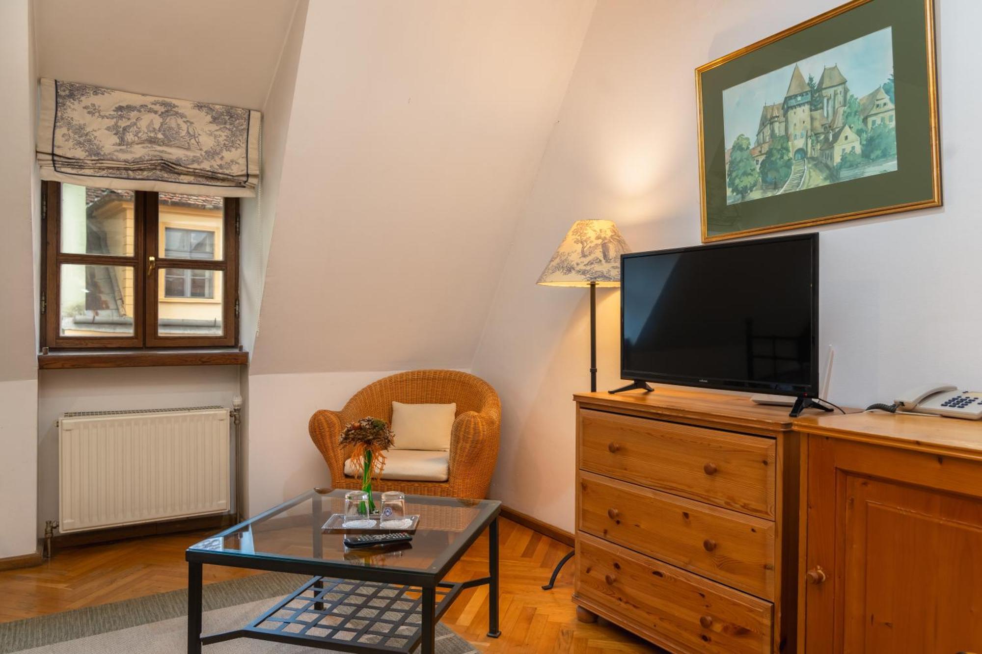 Hotel Casa Cu Cerb Sighişoara Esterno foto