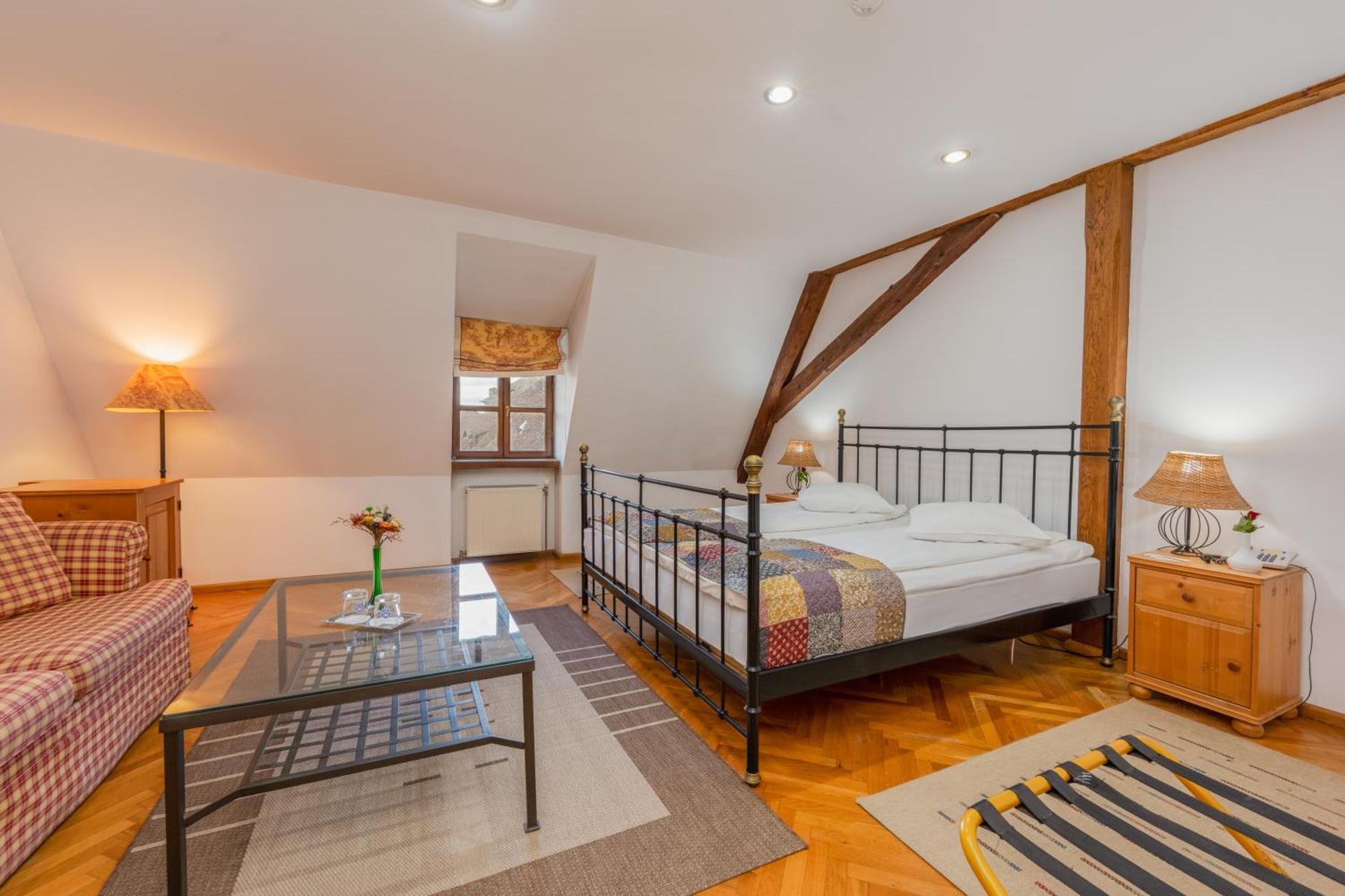 Hotel Casa Cu Cerb Sighişoara Esterno foto
